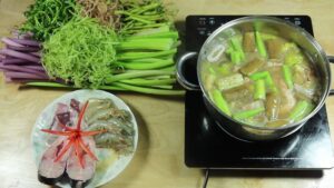 Lẩu Mắm Miền Tây Dân Dã – Hương Vị Đậm Đà Khó Quên